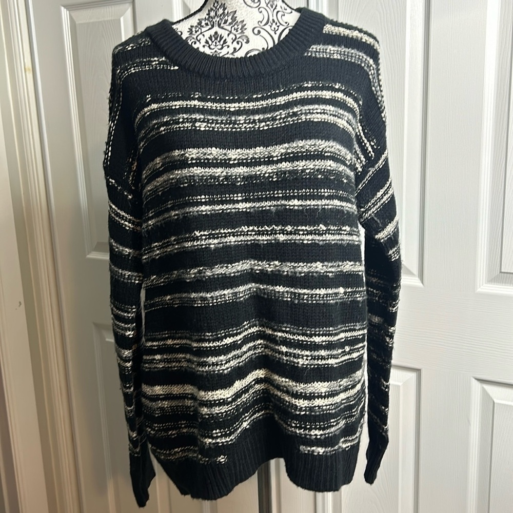 Calvin Klein Black White Long‎ Sleeve Sweater L